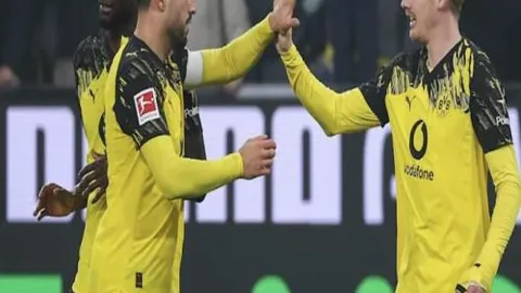 国乒亚洲杯首日连胜十一场，展现强劲开局